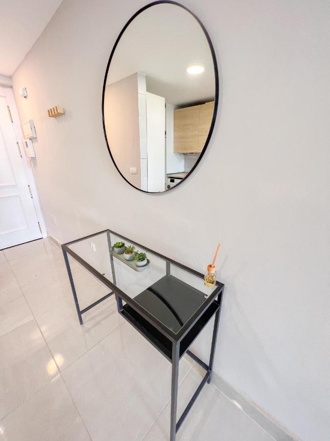 Cozy Apartment With Large Terrace Torremolinos Kültér fotó