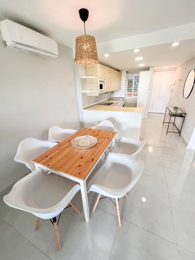 Cozy Apartment With Large Terrace Torremolinos Kültér fotó