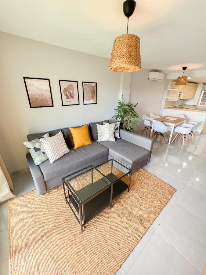Cozy Apartment With Large Terrace Torremolinos Kültér fotó