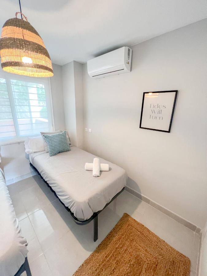Cozy Apartment With Large Terrace Torremolinos Kültér fotó